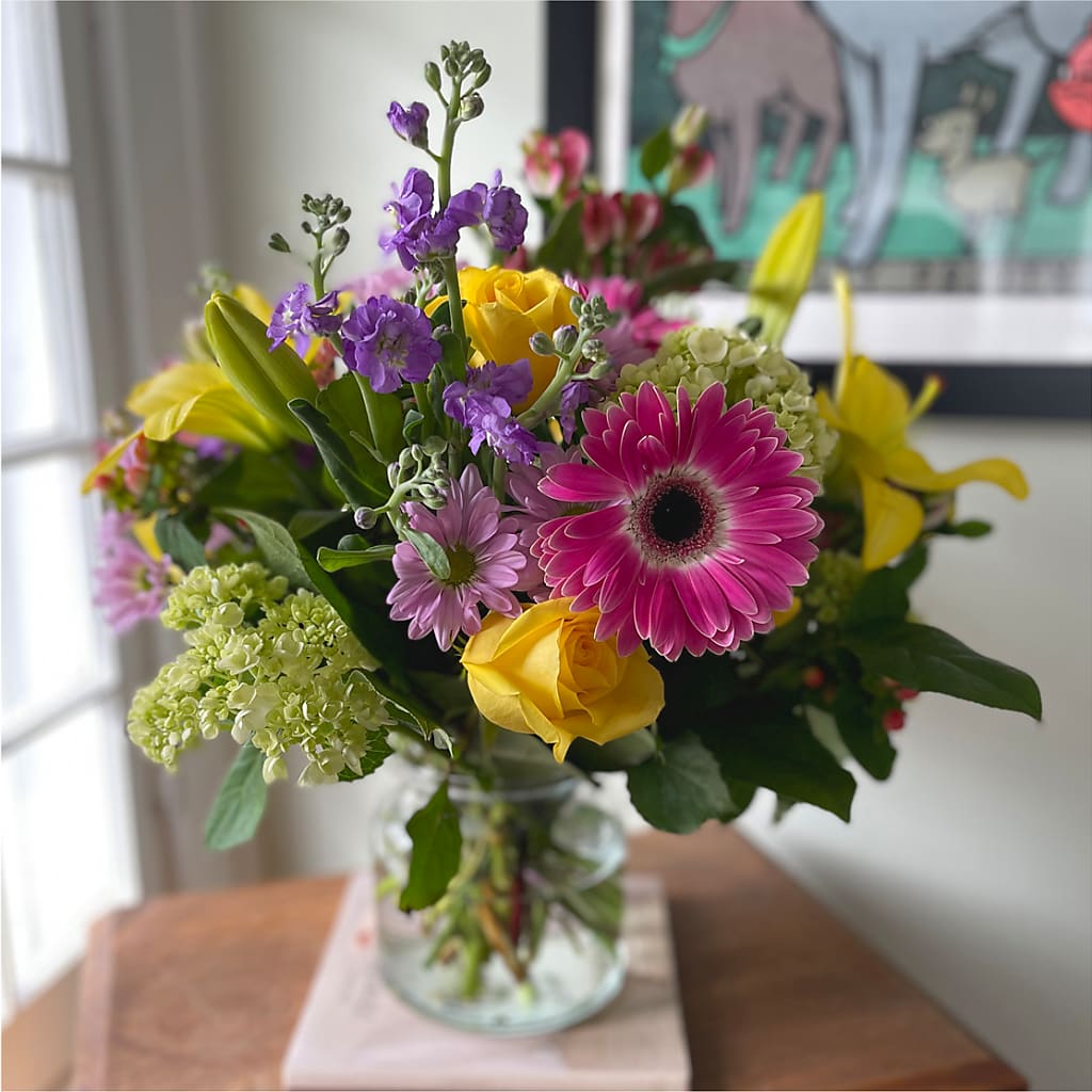 Pastel Tradition - A Florist Original – ROWLEE'S BUDS, Los Osos CA