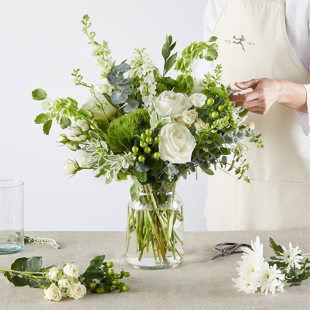 Irish Garden - A Florist Original – ROWLEE'S BUDS, Los Osos CA