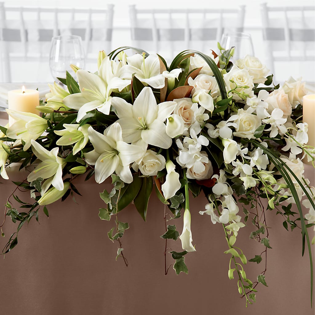 White Linen Arrangement – ROWLEE'S BUDS, Los Osos CA