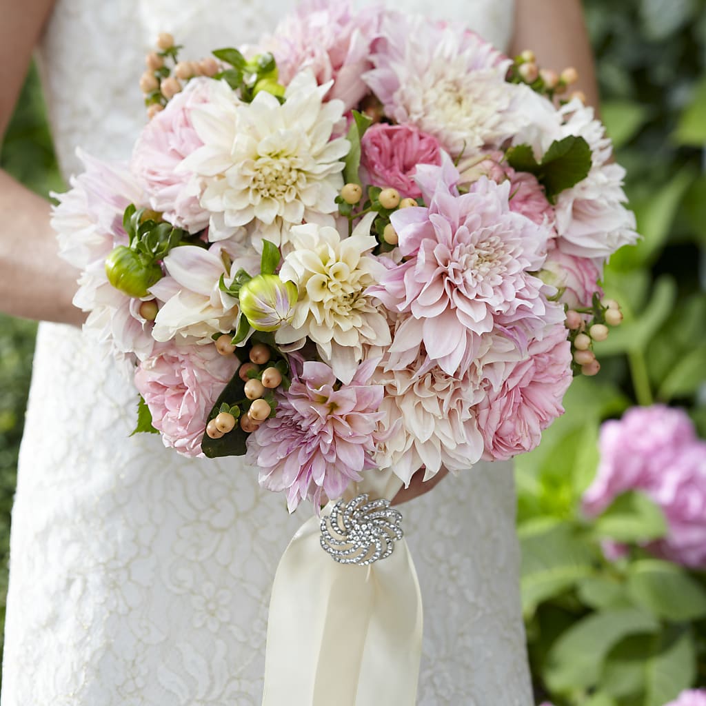 Heart's Promise Bouquet – ROWLEE'S BUDS, Los Osos CA