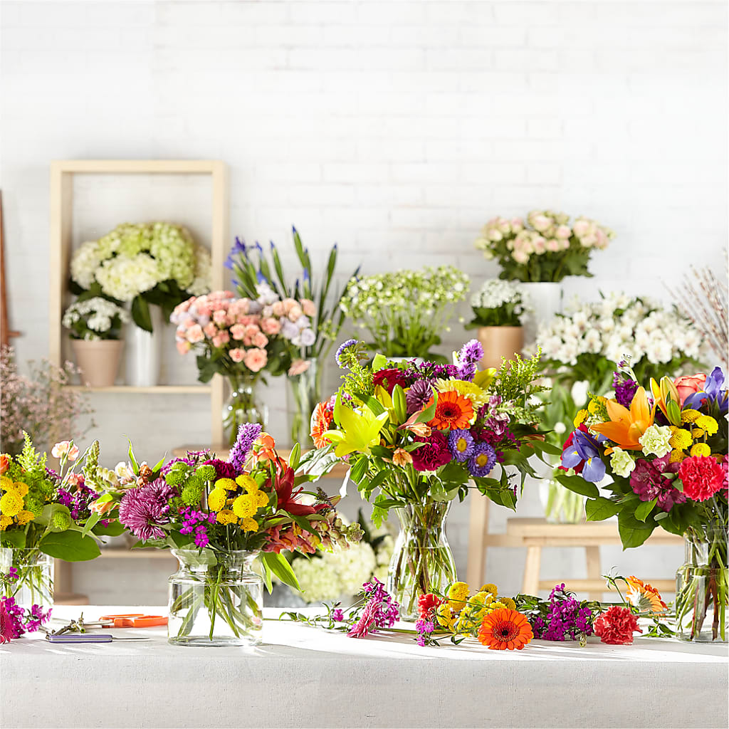 Bold & Bright – A Florist Original – ROWLEE'S BUDS, Los Osos CA
